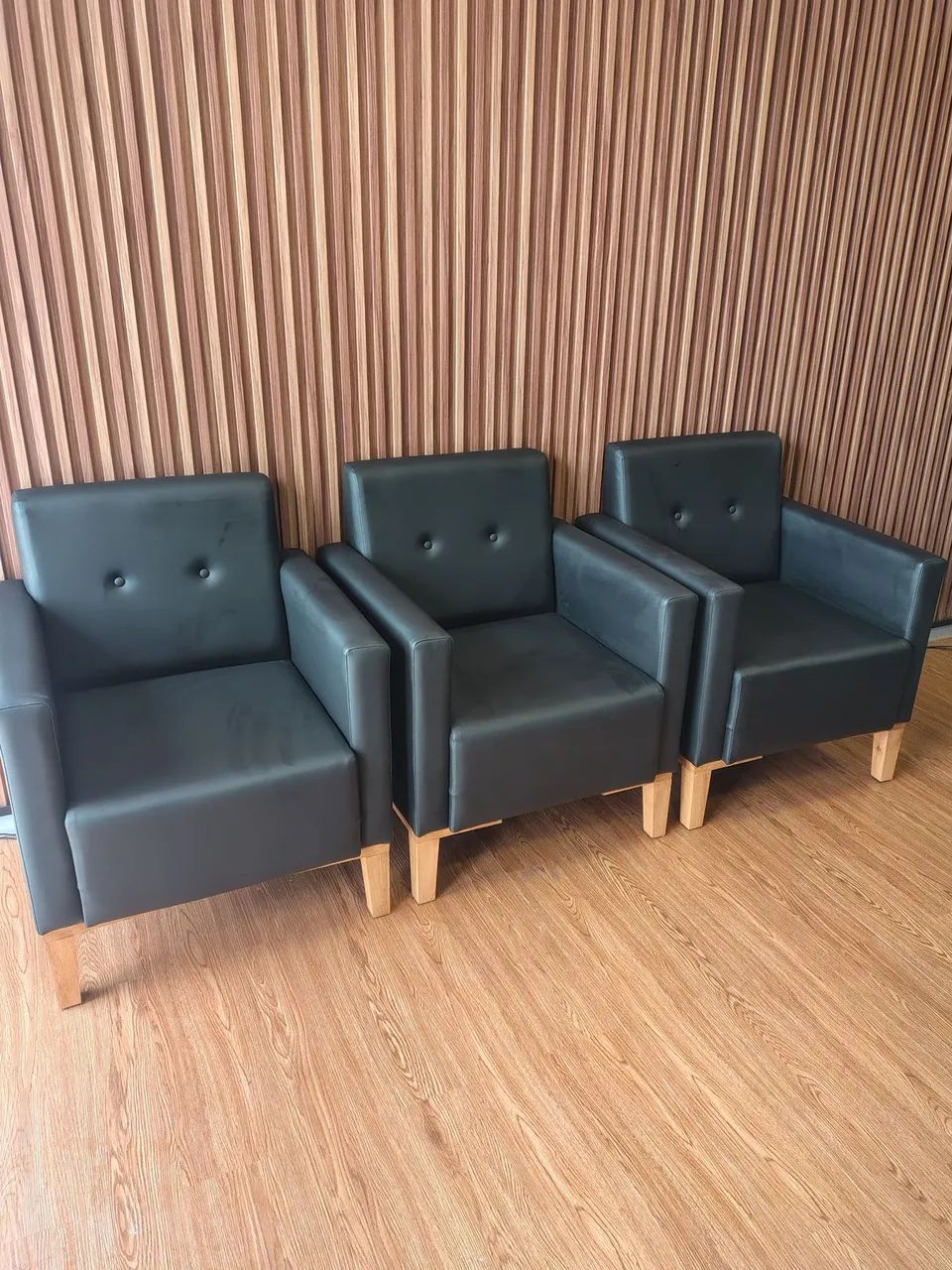 Poltronas Novas 65581375346945120