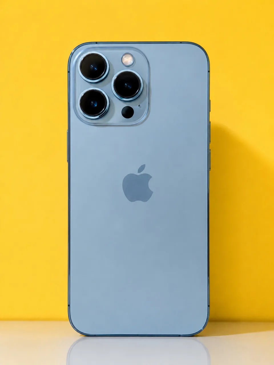 iPhone 13 Pro Max - Cor Cinza - 256GB - Saúde da bateria 100