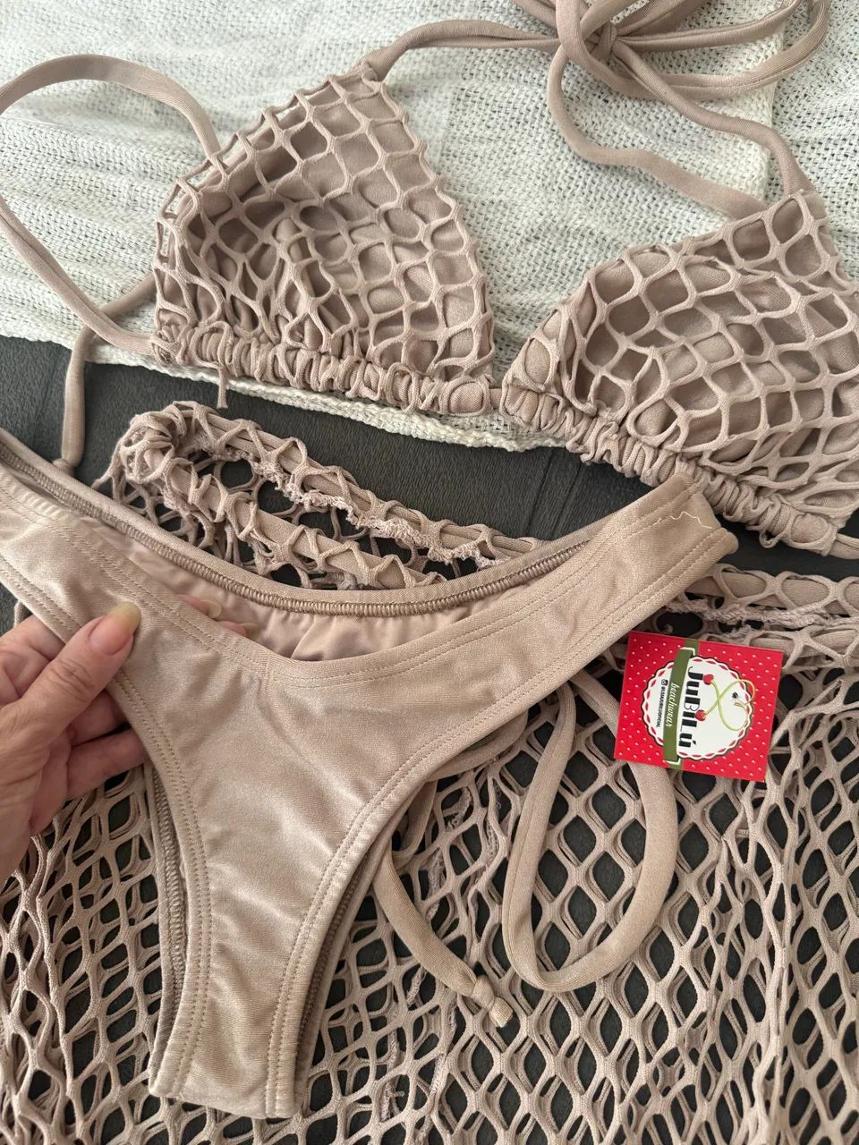 Triconjunto com calça de tela + biquini
