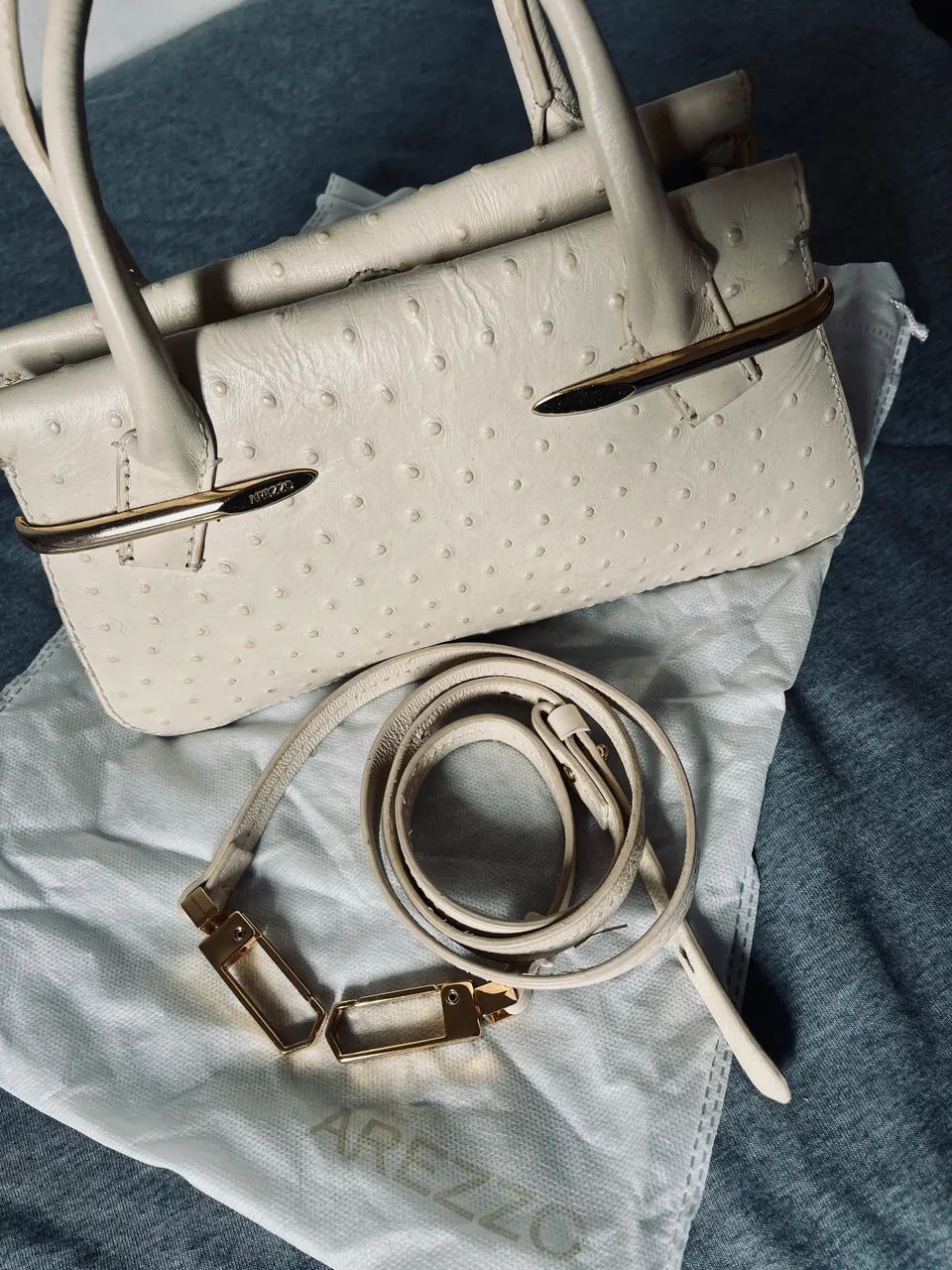 Bolsa Off-White couro Arezzo  - Foto 3