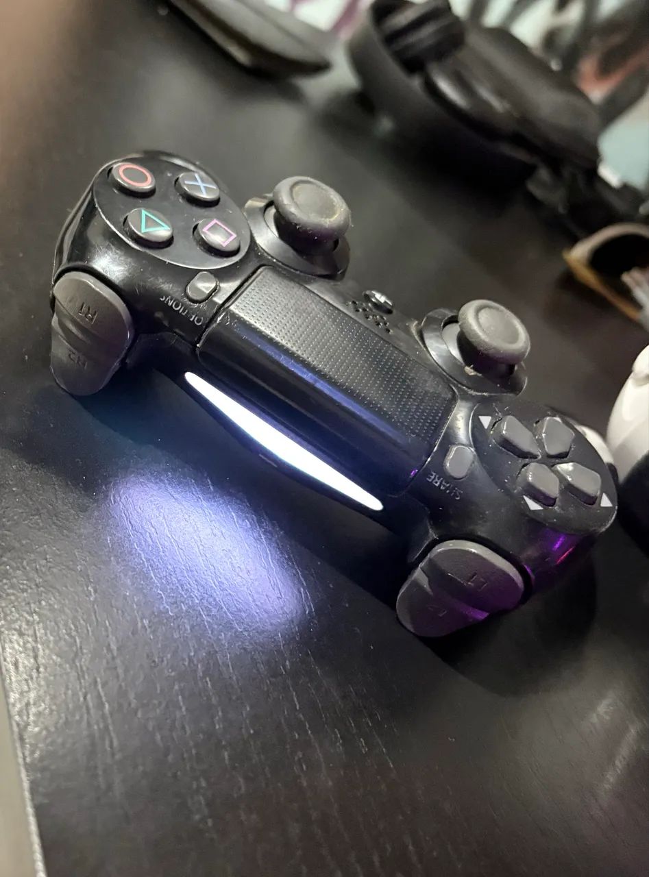 controle ps4 original funcionando tudo perfeitamente!  - Foto 2