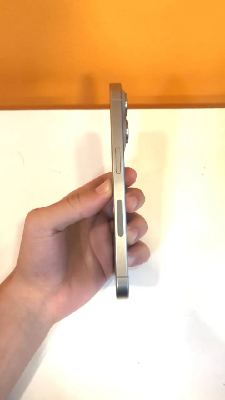iPhone 15 PRO de 128 GB Excelente - Troco e Parcelo Loja Centro - Foto 2