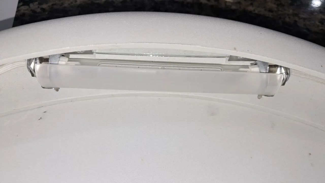 LUMINÁRIA / LUSTRE DE TETO EM FERRO 110V - Foto 3