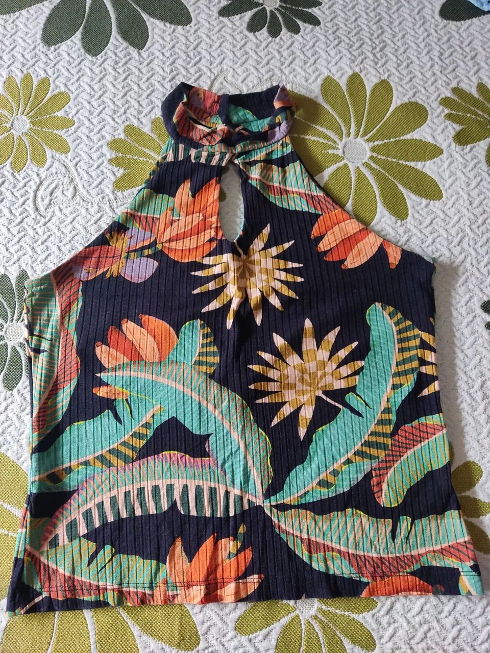 Blusa gola alta