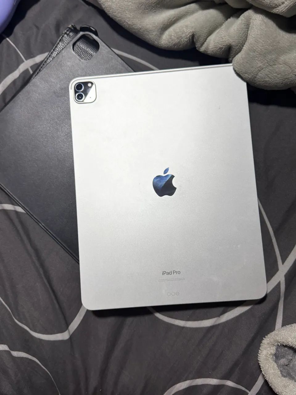     iPad Pro 12,9 6ª geração M2 + Apple Pencil - Impecável - Foto 4