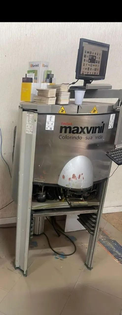 Maquina de fabrica ou manipular tinta