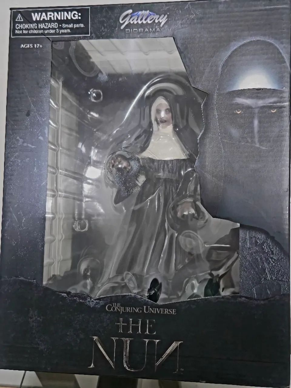 THE NUN - VALAK | Diamond Select Gallery Diorama - Foto 3