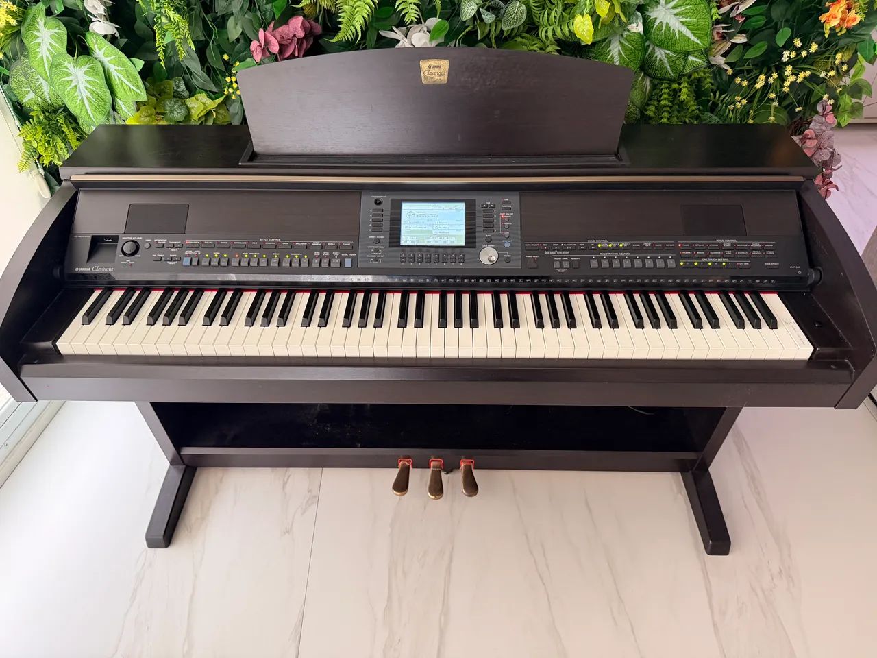 Piano Clavinova CVP 503 88 teclas pesadas digital arranjador
