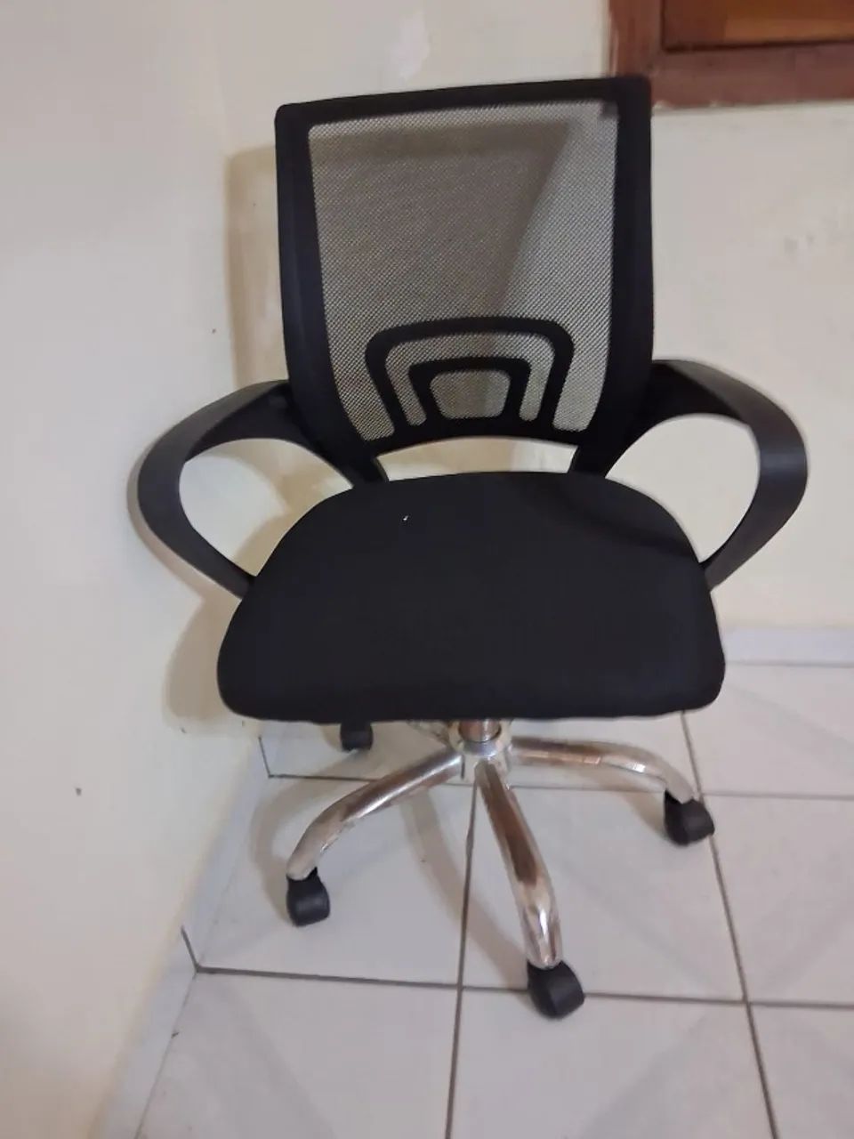KIT DE 05 CADEIRA DE ESCRITORIO FIXA E GIRATORIA