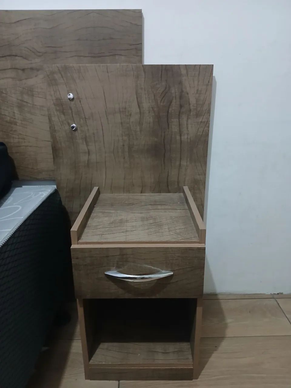 Cabeceira com mesinhas - Foto 4