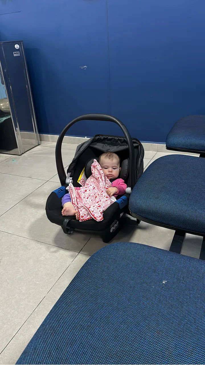 Carrinho de bebê com bebê conforto Burigotto Confort - Foto 4