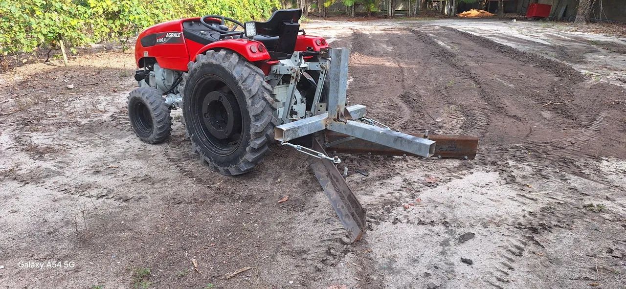 Trator Agrale 4.100 4x4 - Foto 3