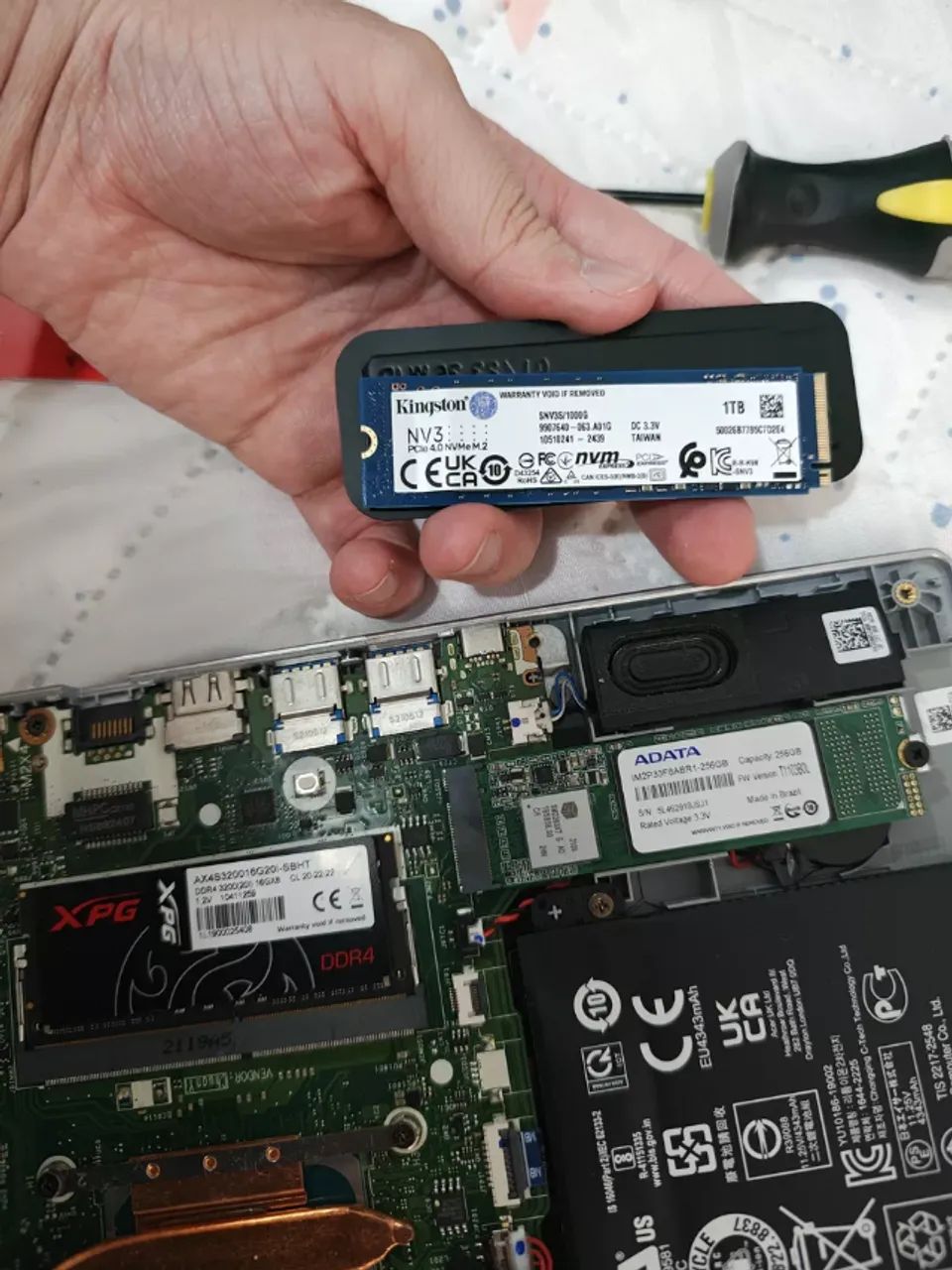 SSD M.2 1TB Kingston NVMe - Velocidade Extrema!  - Foto 2