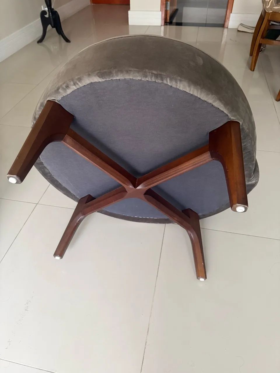 VENDO POLTRONA ARREDONDADA  - Foto 4