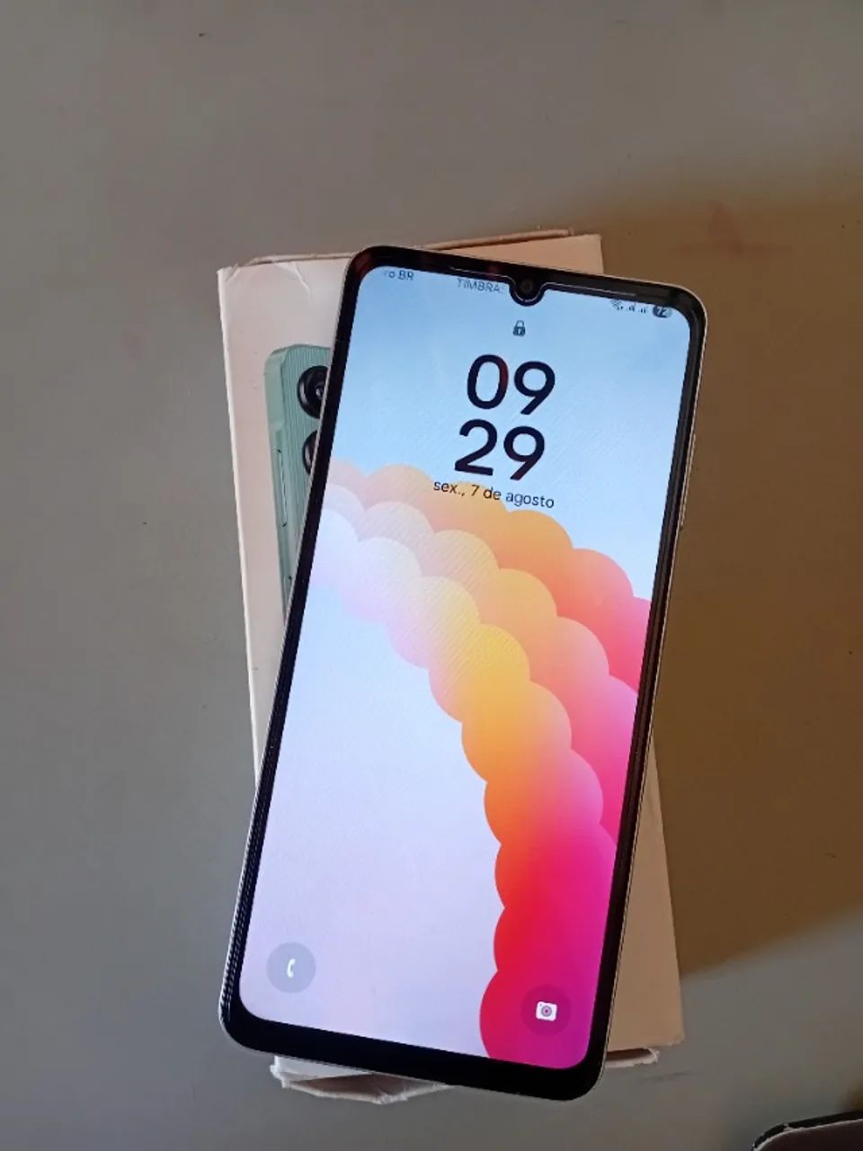 Vendo Galaxy A06 de 128 Gigas - BRANCO  - Foto 3