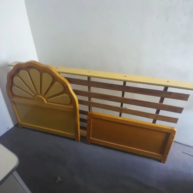 Cama de Solteiro em Madeira Maciça Cabeceira Sol Nascente Vintage - Foto 2