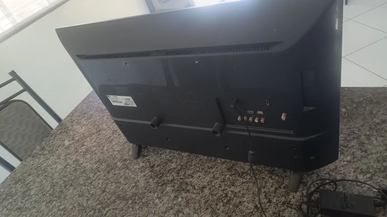 TV LG 32 POLEGADAS  - Foto 4