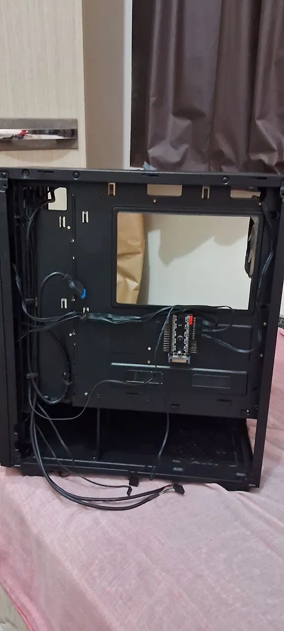 Gabinete com 4 ventoinhas e HUB PMW - Foto 4