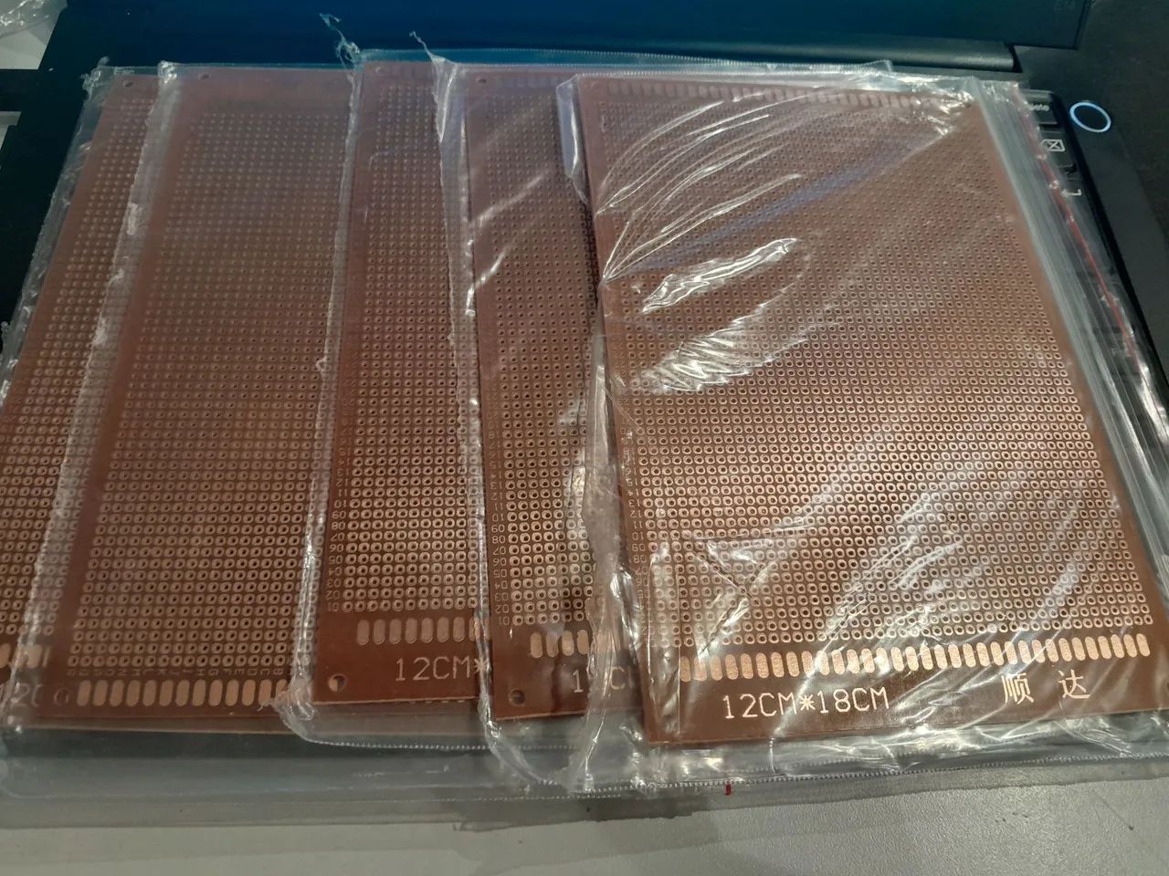Kit com 5 Placas Fenolite Perfurada 12x18 cm