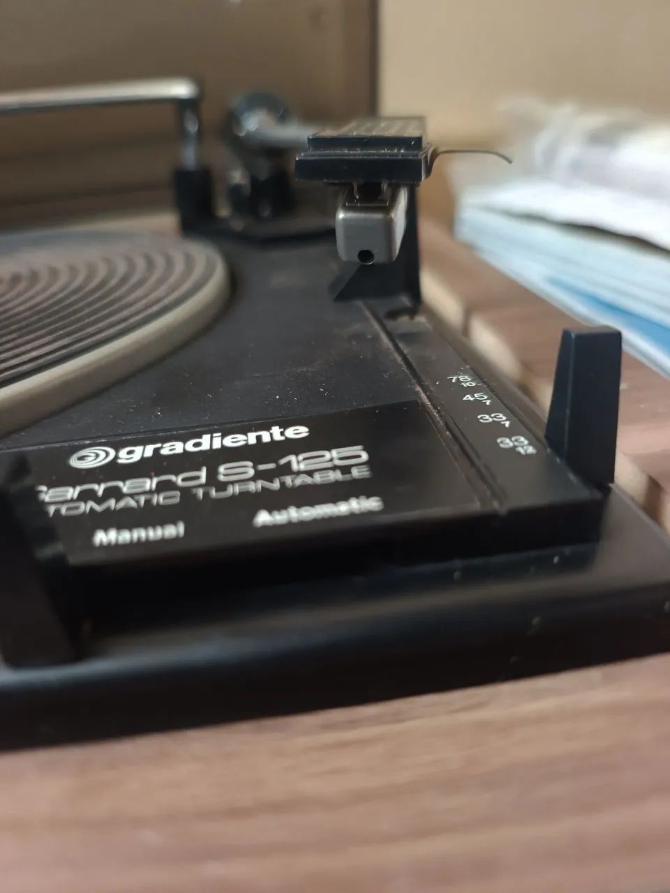 Toca disco Gradiente Garrard S-125