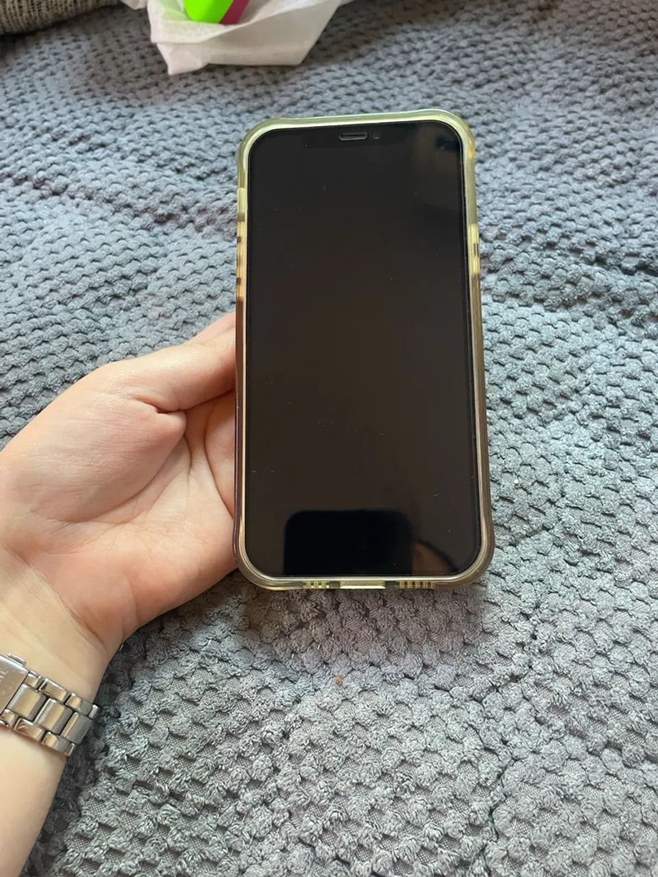 iPhone 12 em ótimo estado 