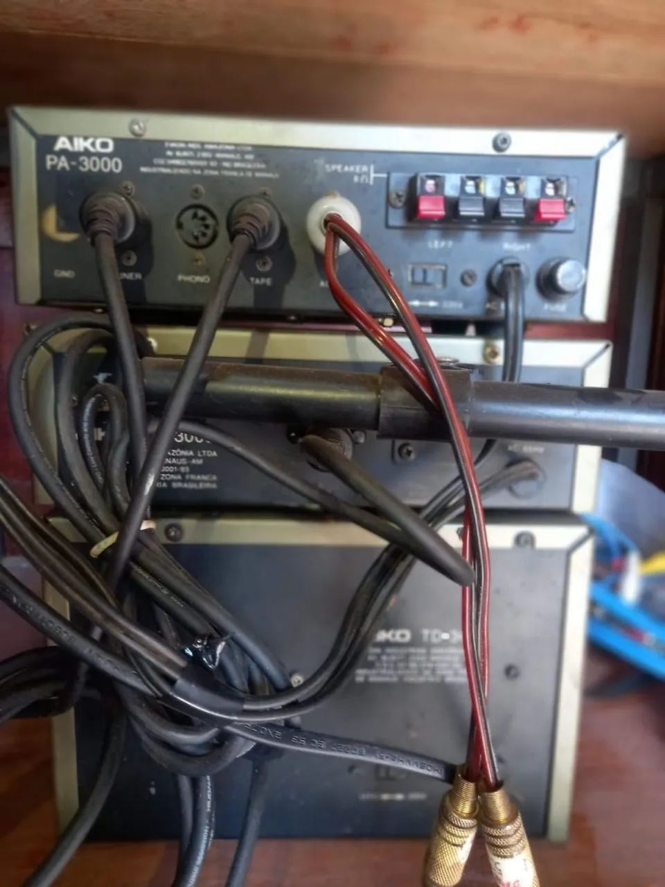Vendo aparelho antigo  funcionando, sem as caixas - Foto 3