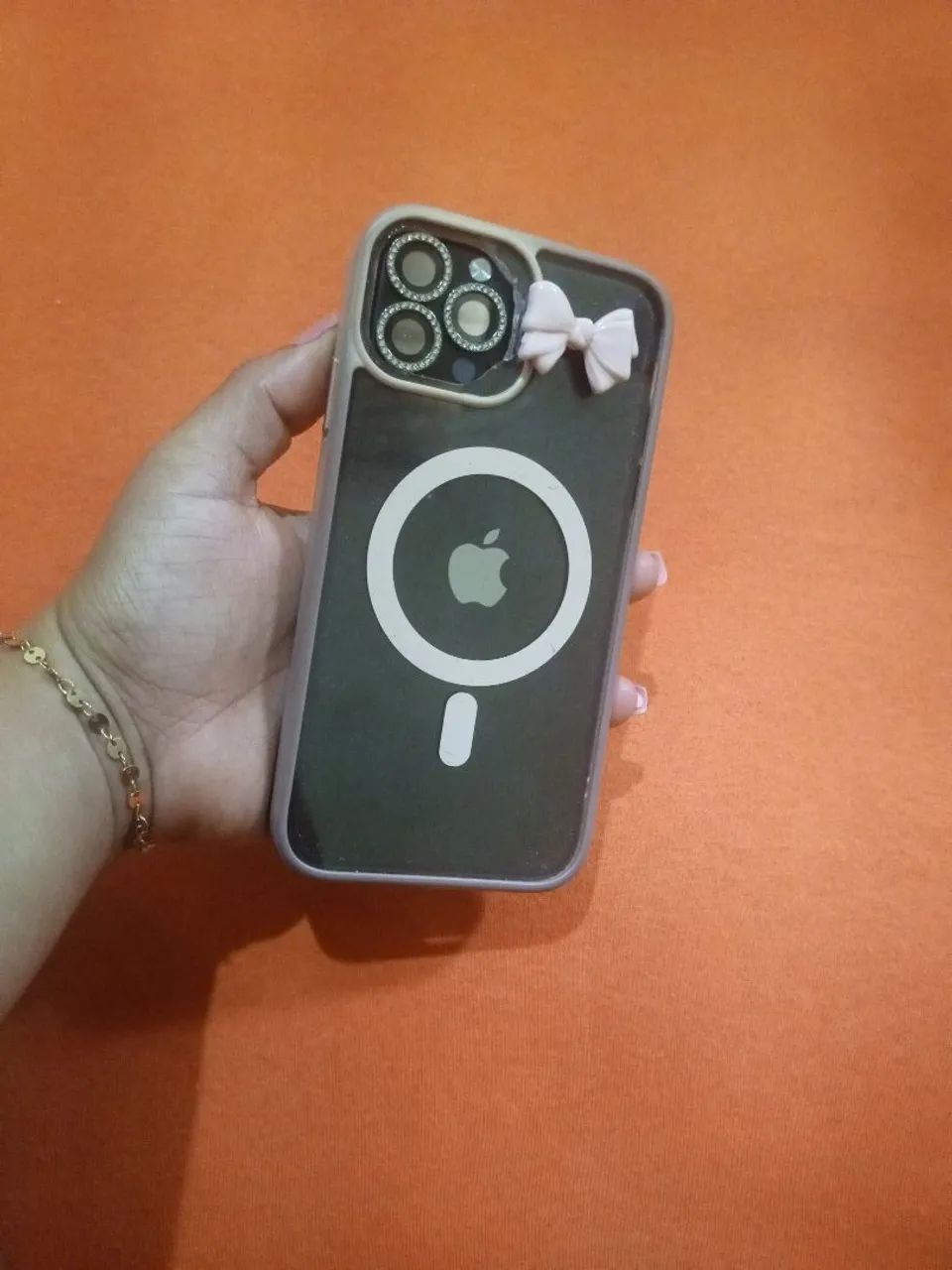 Vendo iPhone xr com a película traformadora da shopee 