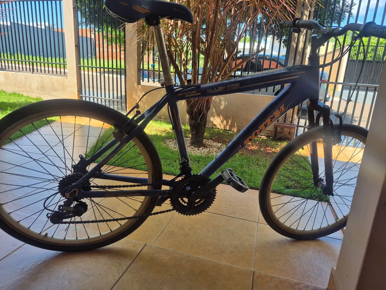 Vendo Bicicleta aro 26 totem  - Foto 2