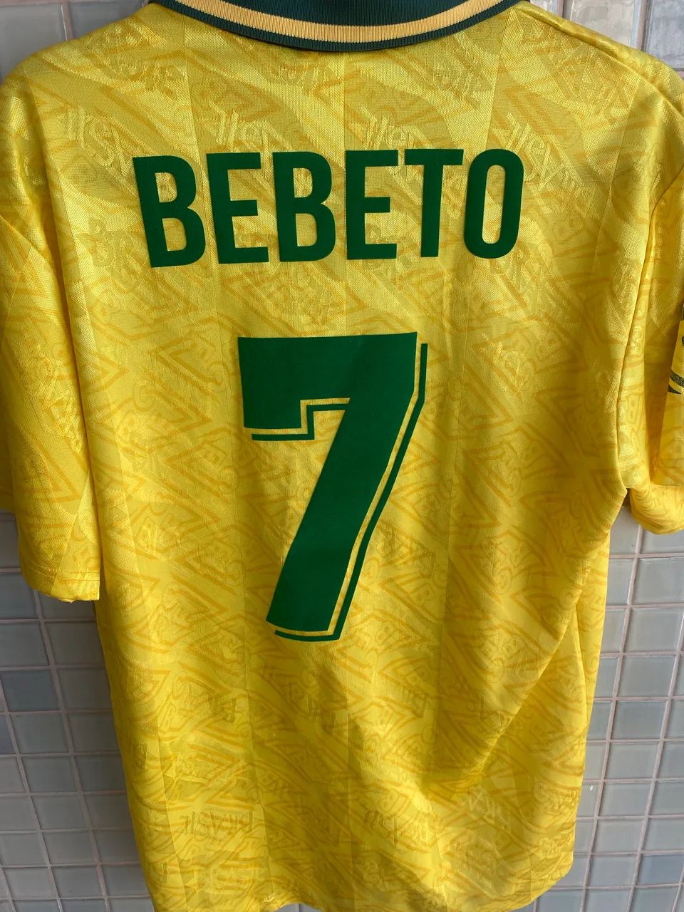 Camisa autografada Bebeto com certificado de autenticidade 2