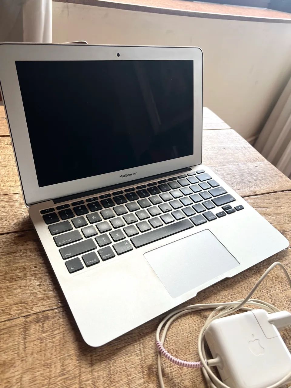 MacBook Air 11.6 polegadas + carregador original em perfeito estado - Foto 2