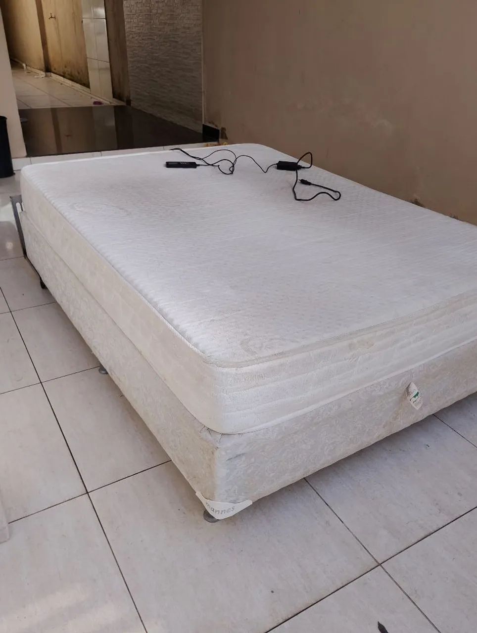 Colchão com massagem+ cama box + cabeceira  - Foto 4