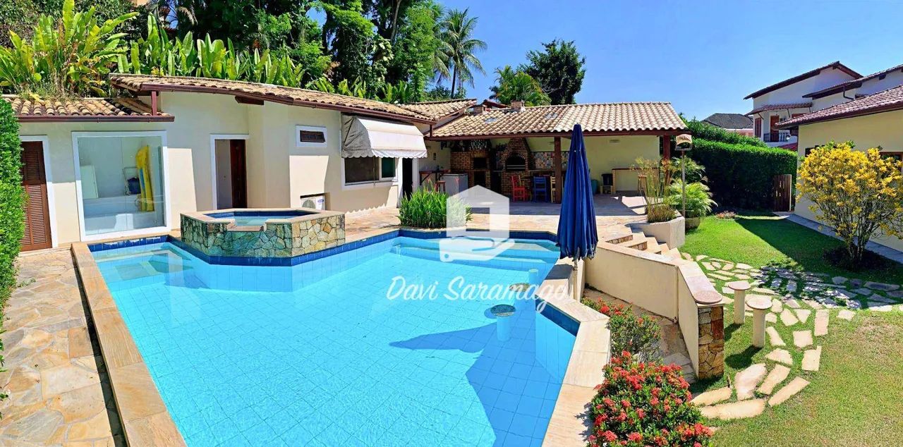Casa Linear em Condomínio