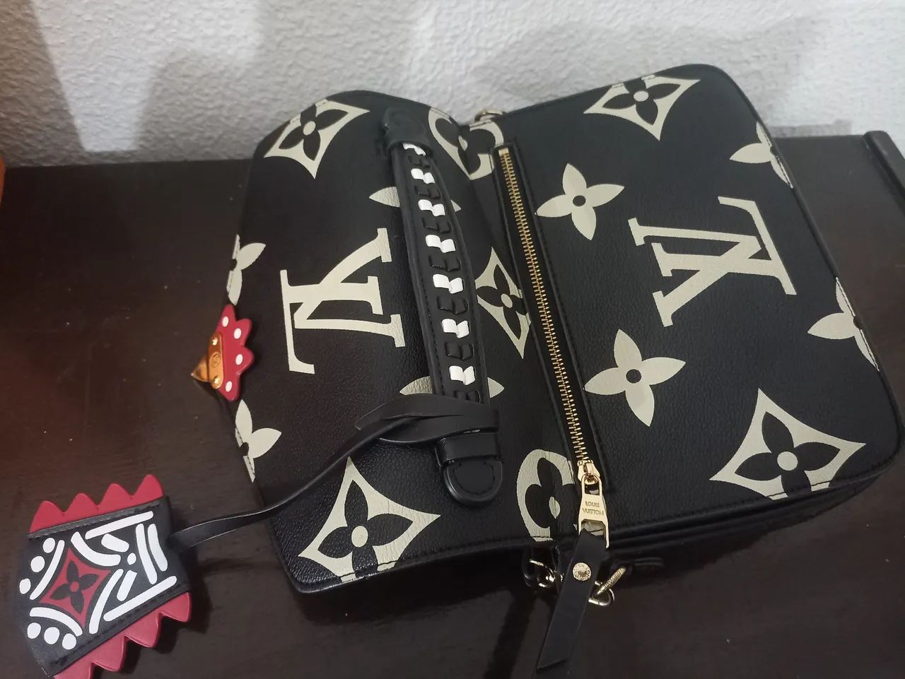 Bolsa preta média couro  - Foto 3