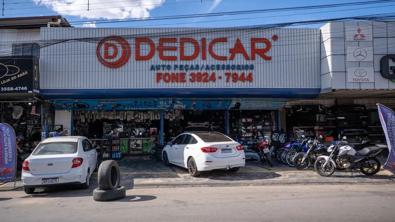 Loja Comercial na Vila Mauá com 255 m² e 4 Vagas