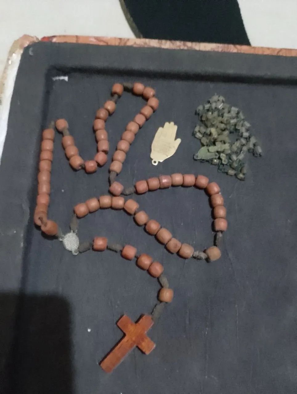 Crusifixos e artigos religiosos (obra de arte ) - Foto 2