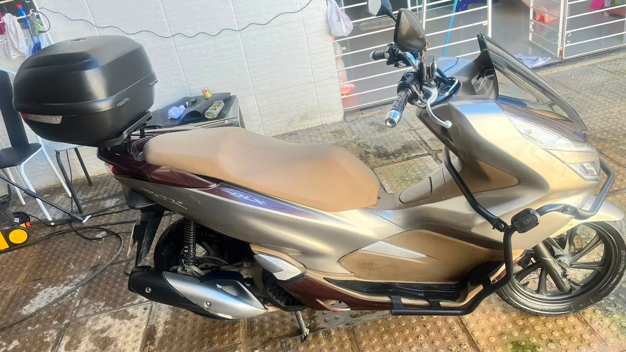 PCX 150 DLX 2022 - Foto 3