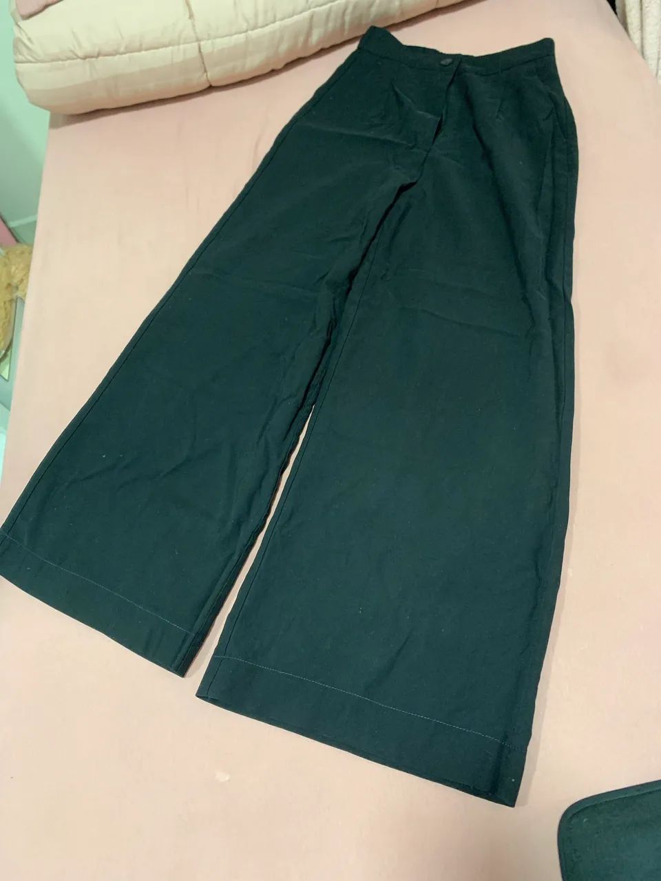 Calça preta