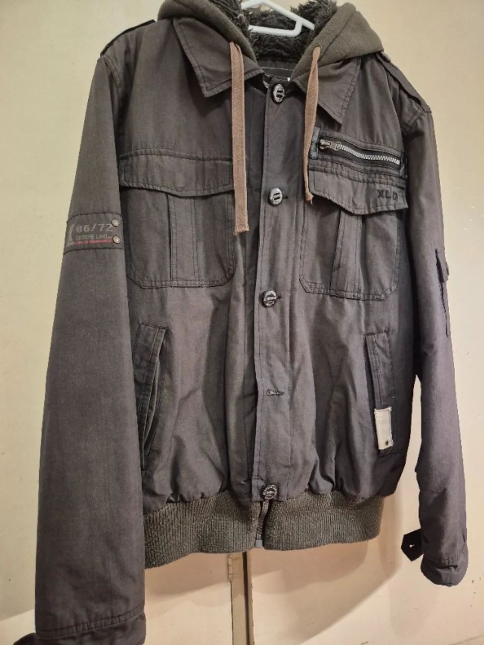 Jaqueta de Frio com Capuz Extreme Land (Importada da Alemanha) - Tam. L (G)