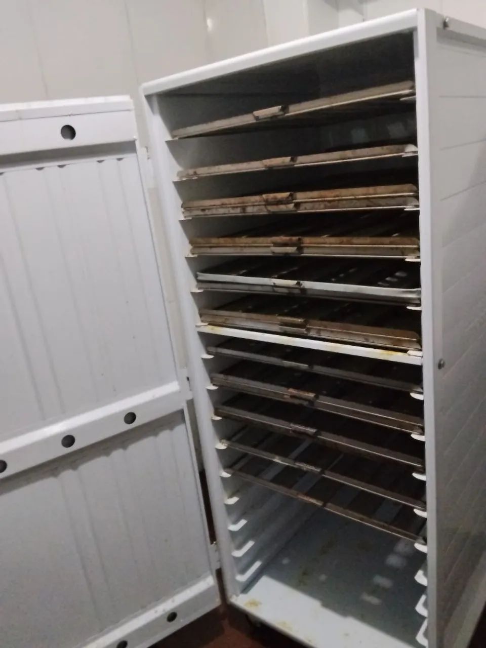 ARMÁRIO CARRINHO DE PÃO / ESTUFA - Foto 2