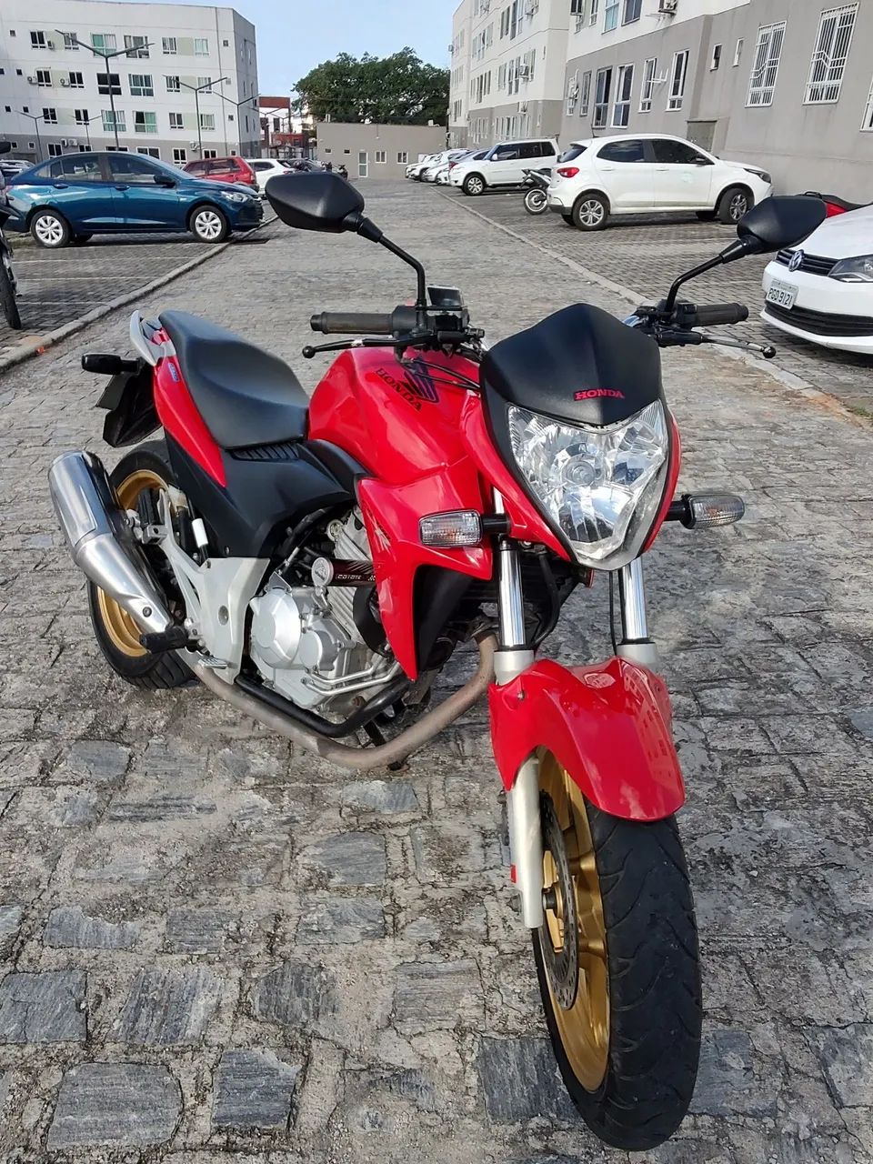 CB 300R 2015 - Foto 2