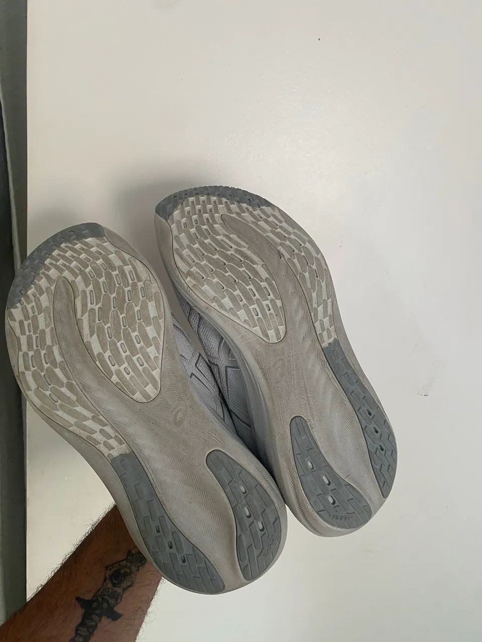 Asics nimbus 26 tamanho 41 BR  - Foto 3
