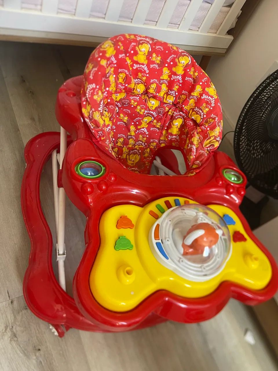 Vendo andador de bebê, não entrego 