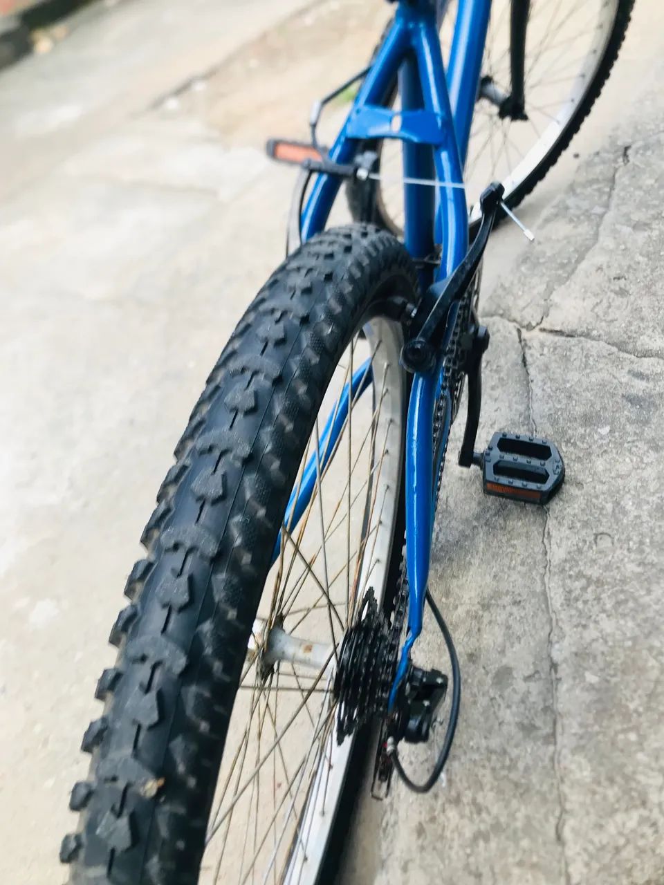 BICICLETA ARO 24 com marcha funcionando  - Foto 2