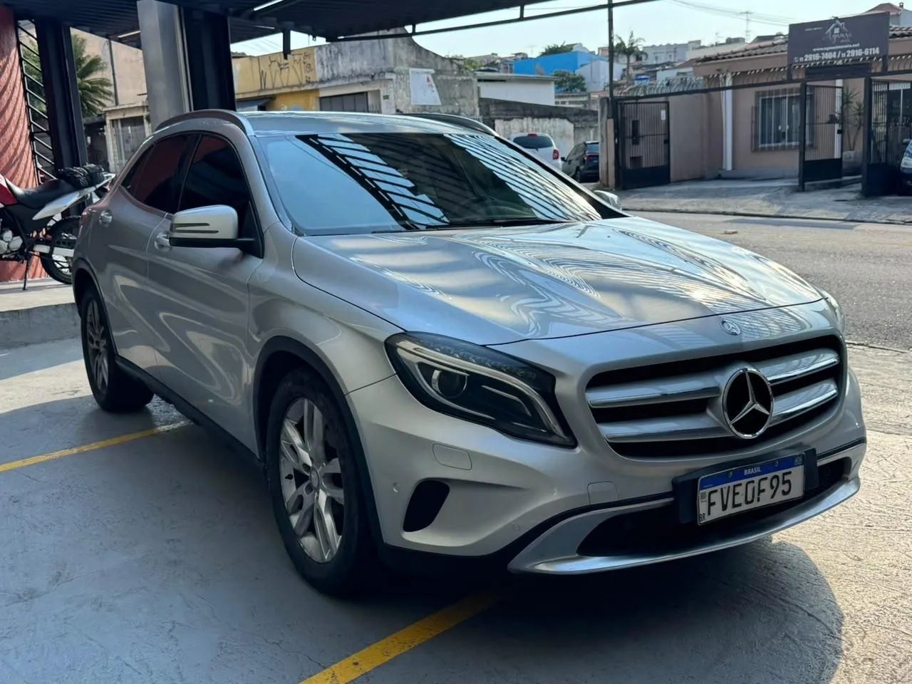 Mercedes-Benz GLA 200 Adv. 1.6/1.6 TB 16V Flex Aut. 2015
