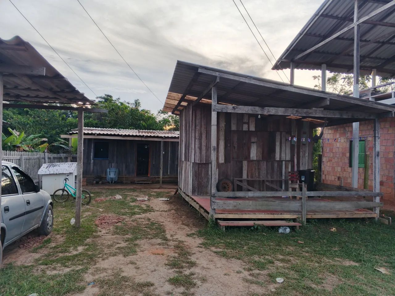 Vendo essa casa com 2 quarto e sala e cozinha , banheiro  - Foto 2