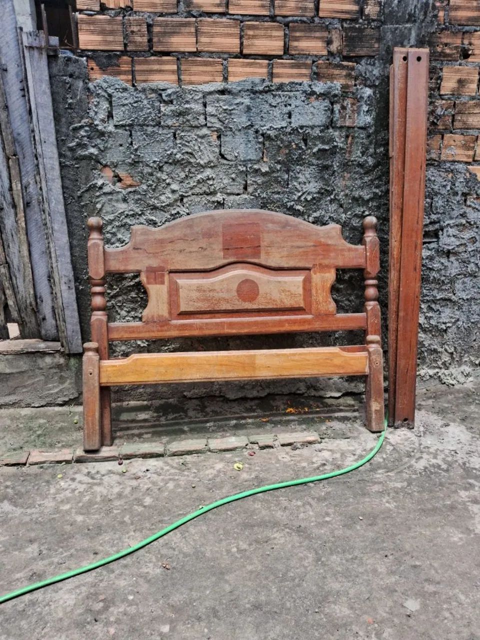Cama de casal de angelim