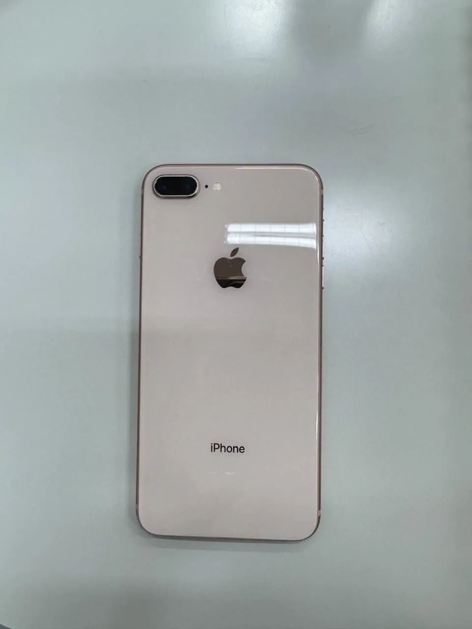 iPhone 8 Plus