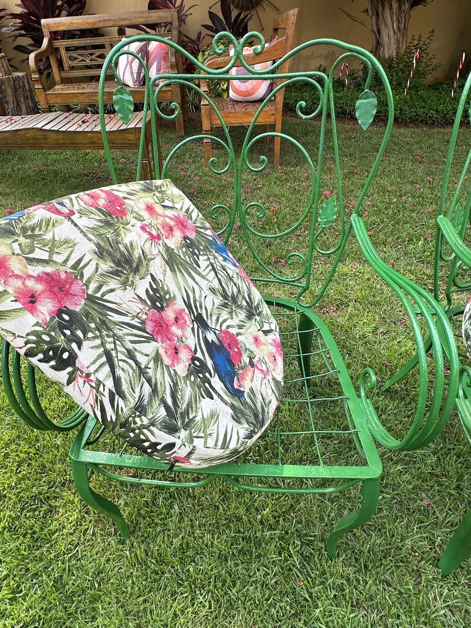 Leaf-pattern iron chair65566200453249125
