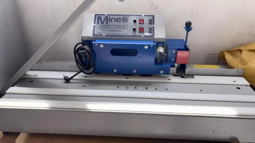 REFILADORA DE FITA DE BORDA COM POLIDOR MRF1000 MINELLI
