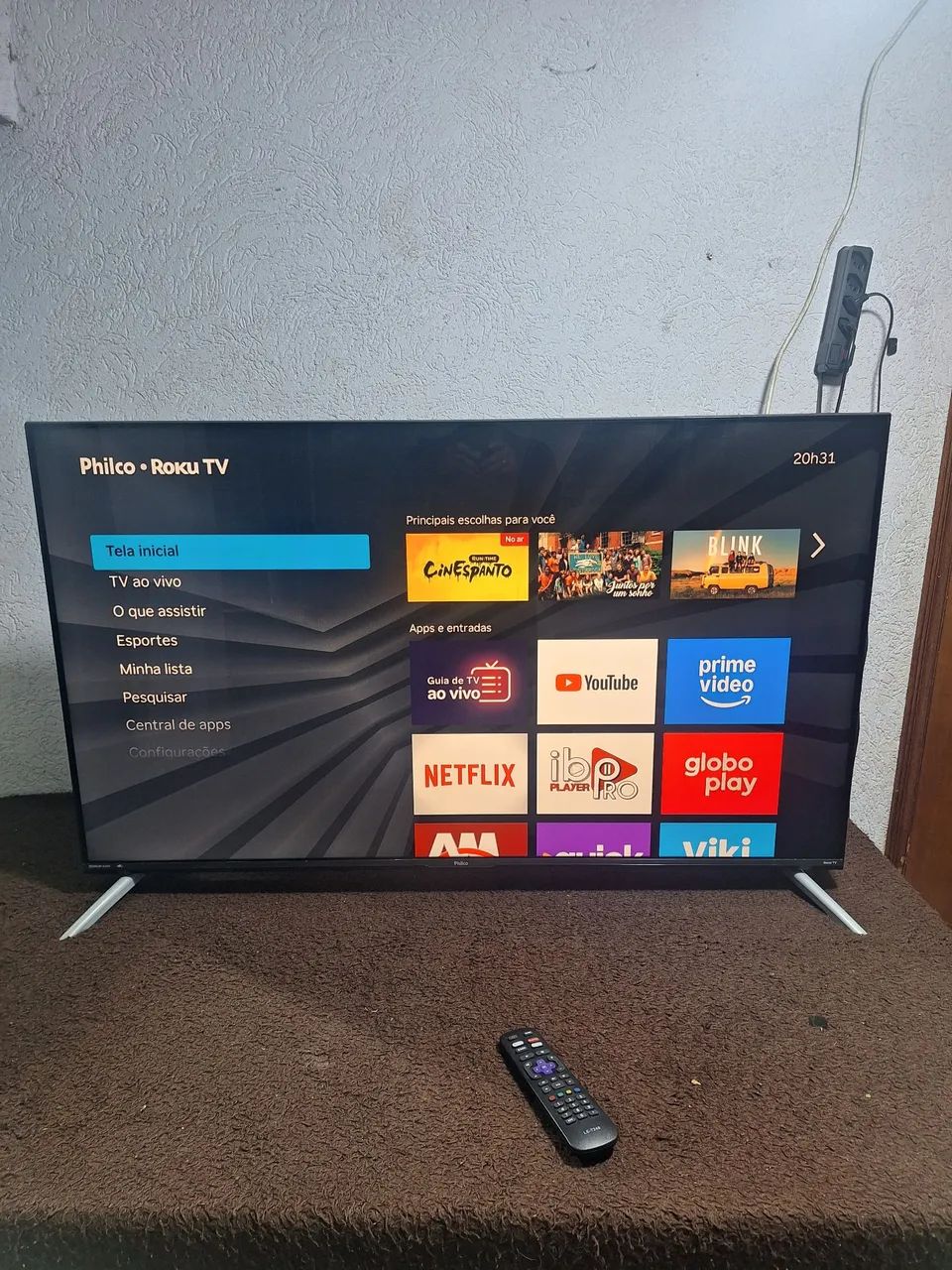 TV SMART 4K  50 POLEGADAS PHILCO ROKU FUNCIONANDO PERFEITAMENTE ACEITO CARTÃO 